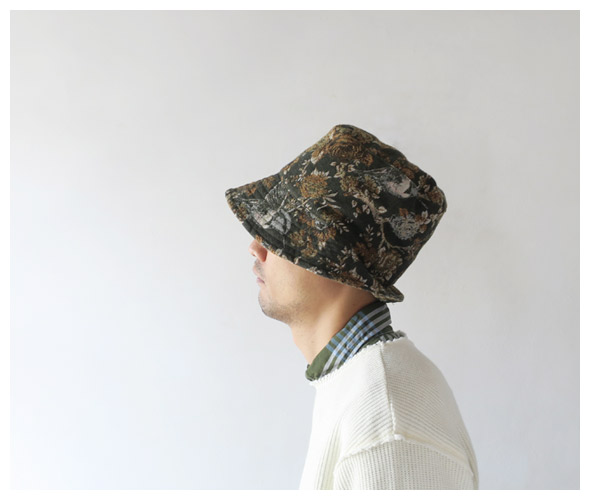 Engineered Garmentsのハットのモデル着用画像